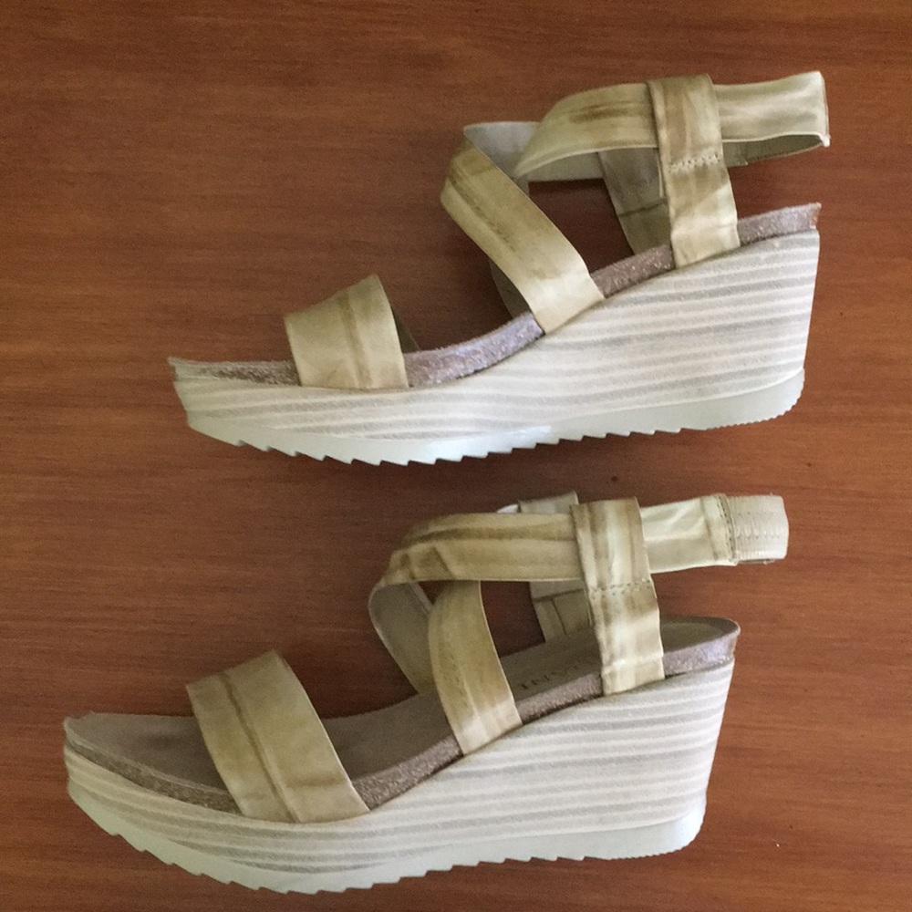 Cordani calzature leather wedges